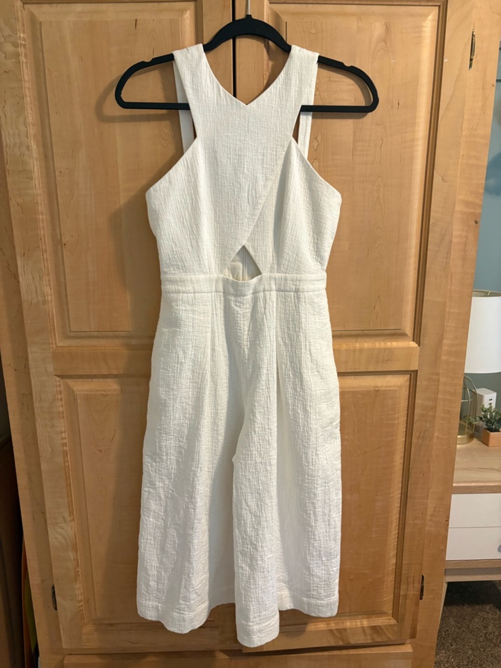 BCBGMaxAzria White Textured Crossback Cropped Jumpsuit 0